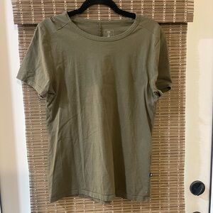 On Running On-T Olive Crewneck Short Sleeve Tee